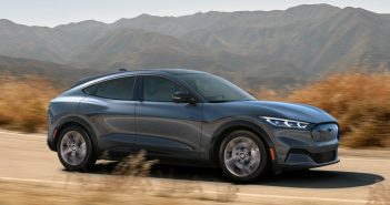 รถยนต์ SUV พลังงานไฟฟ้า Mustang Mach-E all-electric-ford-mustang-mach-e